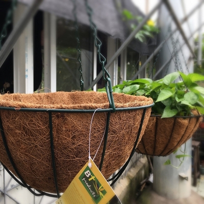 Dekoracja ogrodowa Metalowy wiszący kosz na doniczkę z wkładką Coco Coir Coco